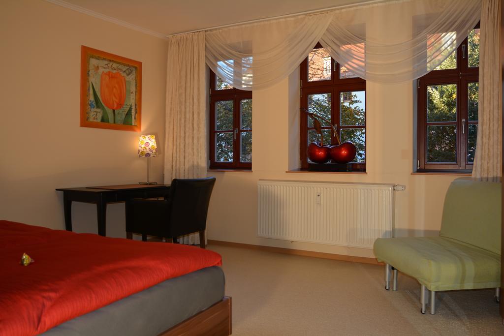 Ferienwohnung Domschatz เนาม์บวร์ก ห้อง รูปภาพ